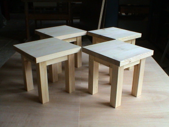 HockerMassivholz 